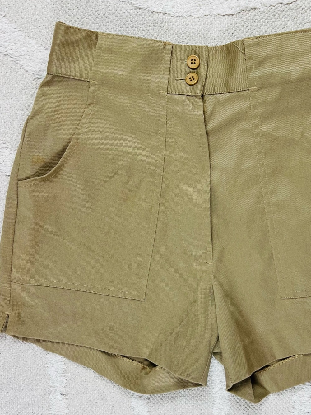 Vintage 1960s Woolrich High-Rise Khaki Shorts – Size XS